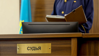 Фотография к новости: "Интимдік видео түсуге итермелеген". Прокурор Бишімбаевтың Нүкеноваға жасаған ісін айтты