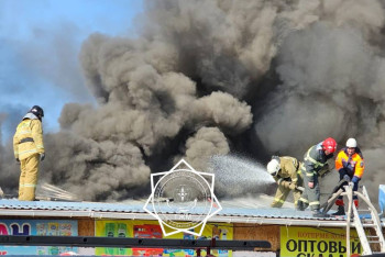 Таразда "Омар ата" базары өртеніп жатыр