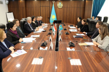 Фотография к новости: Қазақстан мен Тәжікстан Білім академиялары ынтымақтастық орнатты