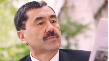 Фотография к новости: Белгілі жазушы дүниеден озды