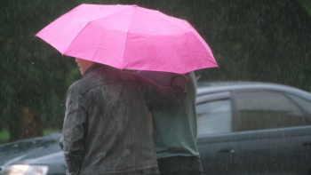 Фотография к новости: Алматыда нөсерлі жаңбыр жауады деп күтілуде: Әкімдік ескерту жасады