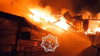 Фотография к новости: Өскеменде гараж бен шаруашылық құрылыс өртеніп кетті