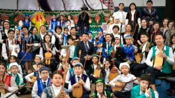 Фотография к новости: Еліміздің барлық білім беру ұйымында ұлттық күй бір мезетте ойнайды