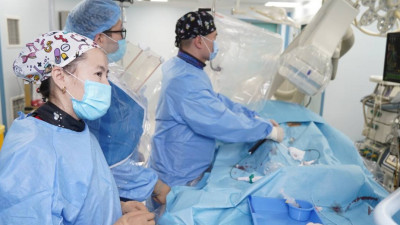 Алматылық дәрігерлер 5 күнде 30-дан астам күрделі операция жасады