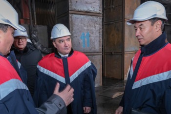 Фотография к новости: Бектенов Түркістан облысындағы өнеркәсіп саласының дамуымен танысты