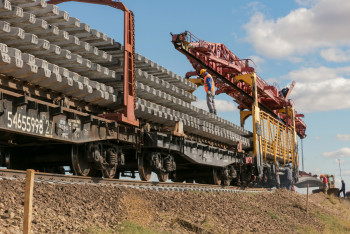 Фотография к новости: Биыл елімізде 1400 шақырым темір жол жөнделеді