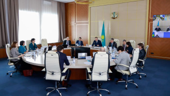 Фотография к новости: Сенаторлар геологиялық барлауды дамыту келешегін талқылады