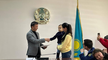 Фотография к новости: Алматыда көпбалалы аналарға жеке балабақшаларға тегін жолдама берілді