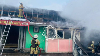 Фотография к новости: Түнде өрт сөндірушілер екі өртті сөндірді