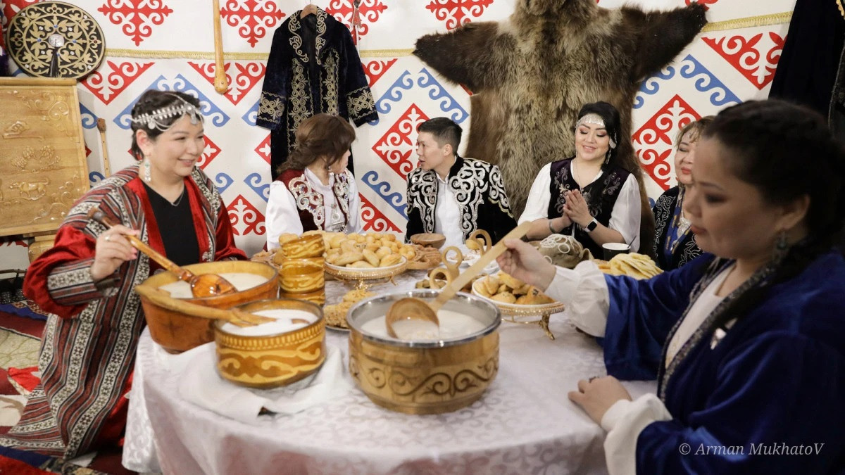  Арман Мухатов  