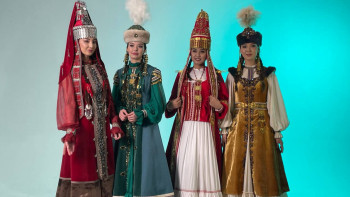 Фотография к новости: "Елорда арулары" ұлттық киімді насихаттап жүр