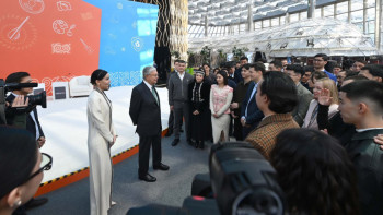 Фотография к новости: Мемлекет басшысы еліміздің креативті индустрия өкілдерімен кездесті