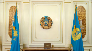 Фотография к новости: Қаржы министрі Елтаңбаны өзгертуге қатысты - "Әлі талқылаймыз"