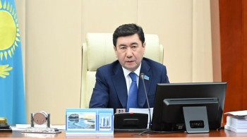 Фотография к новости: Құрылтайда айтылған мәселелер бойынша Мәжілісте Парламенттік тыңдау өтеді