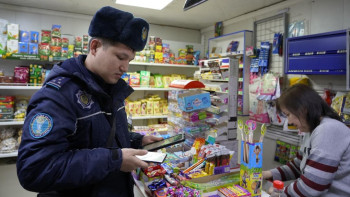 Фотография к новости: Астанада 100-ден астам сауда нүктелері тексерілді