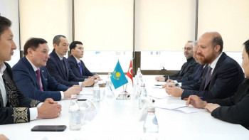 Фотография к новости: Ермек Маржықпаев Дүниежүзілік этноспорт конфедерациясының президентімен кездесті