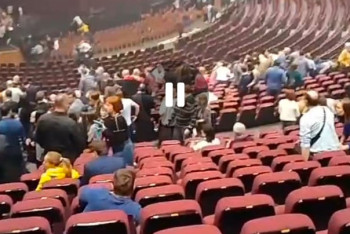 Фотография к новости: Мәскеудегі "Крокус сити холл" ғимаратында белгісіз біреулер оқ жаудырды