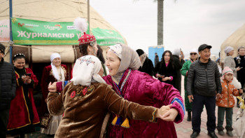 Фотография к новости: Ақтаудағы Наурыз мерекесінде алғаш рет журналистер үйі тігілді