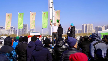 Фотография к новости: Наурыз базары: жәрмеңкеге екінші күні 42 мың адам келді