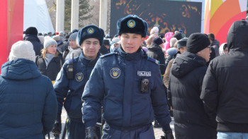 Фотография к новости: Мереке күндері полицейлер күшейтілген режимде қызмет етіп жатыр