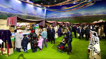 Фотография к новости: Астанада өткен «Наурыз базары» жәрмеңкесіне 90 мыңнан астам адам қатысты