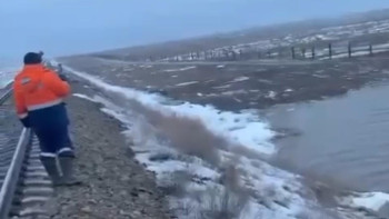 Фотография к новости: Теміржолдардағы су тасқынына дайындық деңгейі белгілі болды