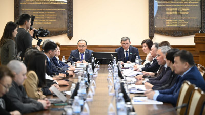 Сенаторлар ғалымдардың ғылыми-техникалық қызметінің нәтижелерімен танысты