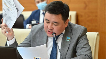 Фотография к новости: Депутат утиль алым мәселесін көтерді