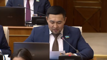 Фотография к новости: Ардақ Назаров Орталық ғылыми кітапханаға жеке "кітапхана" статусын беруді ұсынды