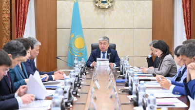 Сенаторлар: Іске асып жатқан инновациялық жобалар экономиканың нақты секторынан сырт қалған