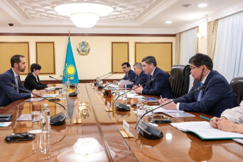 Фотография к новости: Бектенов елге қаржылық ресурстарды тарту мәселелерін талқылады