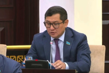 Фотография к новости: Көлік үшін кәдеге жарату алымының мөлшері 150 000 теңгеден аспау керек – депутат