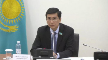 Фотография к новости: Мәжілісте баспа басылымдарының мәселелері талқыланды