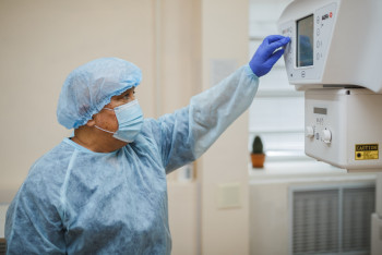 Фотография к новости: Онкологтар қарағандылықтарды тегін тексеруден өткізеді