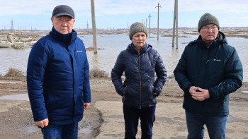 Фотография к новости: Құмар Ақсақалов  апатты жою жұмыстарымен танысты