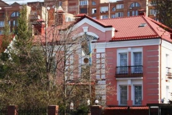 Фотография к новости: Елшілік қазақстандықтарға Украинаның қауіпті қалаларынан кетуді ұсынды