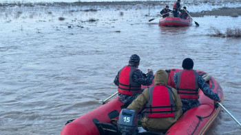 Фотография к новости: Ақтөбеде полиция үшінші күн қатарынан құтқару шараларына белсенді қатысуда