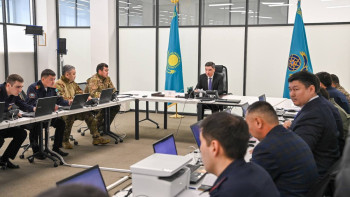 Фотография к новости: Бектенов: Қазір бастысы – адам өмірін сақтап қалу және апат зардаптарын азайту