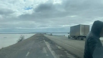 Фотография к новости: Қарағанды облысында су тасқыны қаупіне байланысты жол жабылды