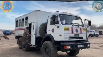 Фотография к новости: Абай облысында әскерилер көмектесіп жатыр