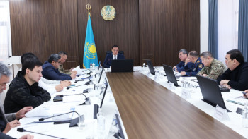 Фотография к новости: Жамбылда су тасқыны қаупі бар аумақтарда тәулік бойы кезекшіліктер ұйымдастырылуда