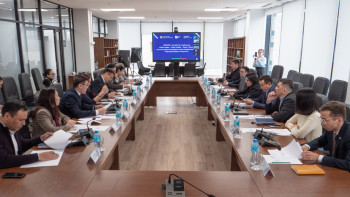 Фотография к новости: "Адал адам – Адал еңбек – Адал табыс" тақырыбында сарапшылар отырысы өтті