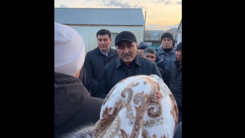 Фотография к новости: Су тасқыны. Зардап шеккен ақтөбеліктер министрге сұрақ қойды