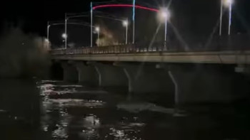 Фотография к новости: Оралдағы Шаған және Деркөл өзендері қауіпті деңгейден асып кетті