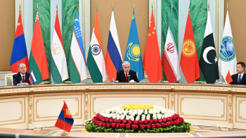 Фотография к новости: Президент ШЫҰ-ға мүше мемлекеттердің қауіпсіздік кеңестері хатшыларымен кездесті