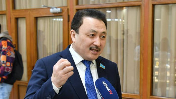 Фотография к новости: Еліміздегі ЖЭС-тардың алды екеуіміз тумай тұрғанда салынған – Аманжол Әлтай