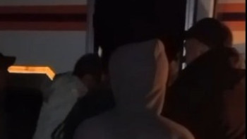 Фотография к новости: Қарағандылық құтқарушылар 58 шетелдік азаматты эвакуациялады