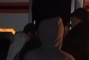 Фотография к новости: Қарағандылық құтқарушылар 58 шетелдік азаматты эвакуациялады