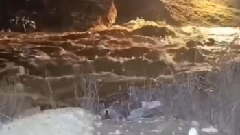 Фотография к новости: Ресейде дамба жарылды: Тұрғындар эвакуацияланып жатыр