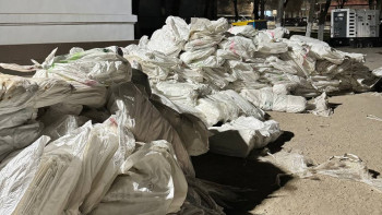 Фотография к новости: Жылыойға маңғыстаулықтардан көмек жеткізілді